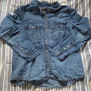 Madewell Denim Boyshirt in Campground Wash